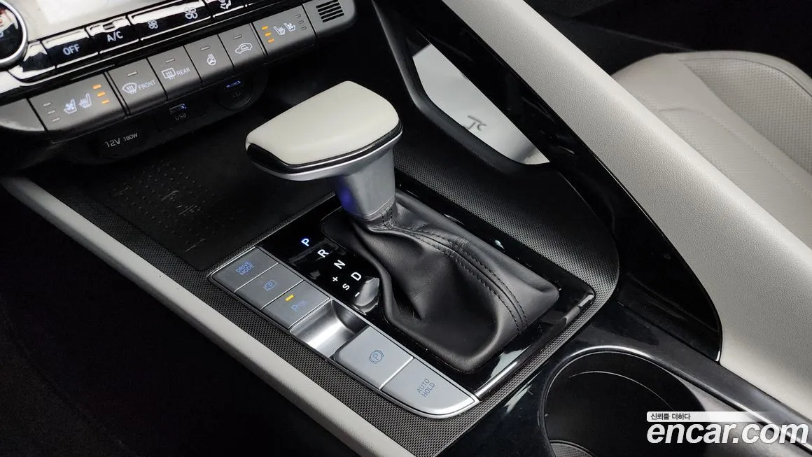 Hyundai AVANTE — фото 9