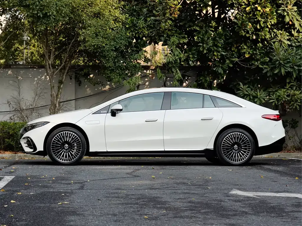 Mercedes-Benz EQS 2023 из CN, фото 3