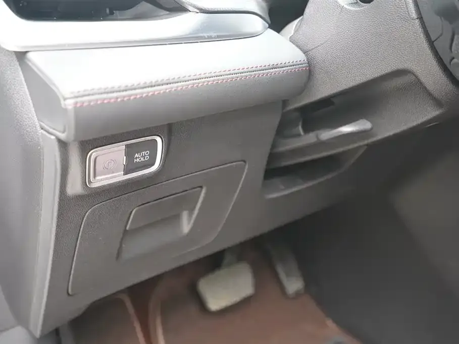 Buick Century 2023 из CN, фото 7