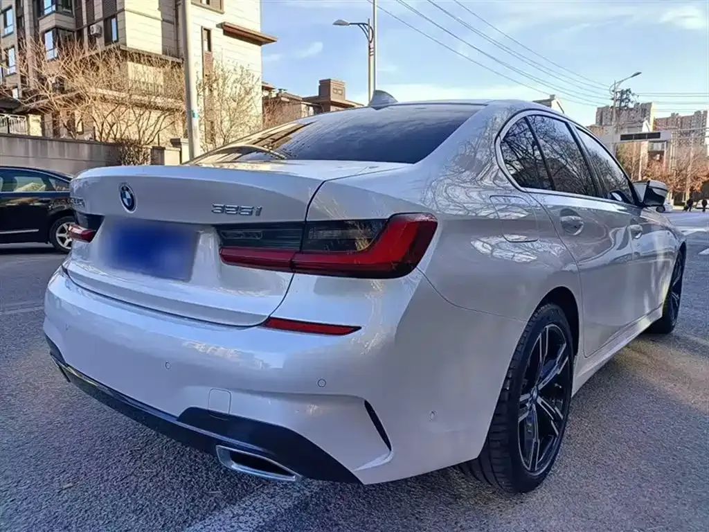 BMW 3 Series 2022 из CN, фото 9