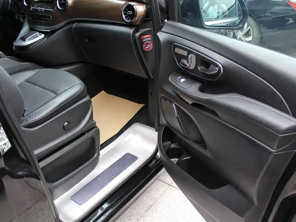 Mercedes-Benz V-Class 2021 из CN, фото 10