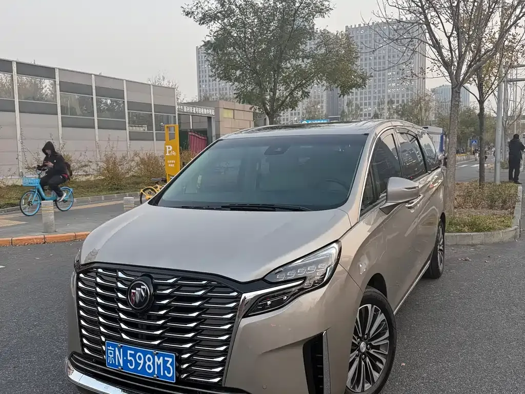 Buick GL8 2024 из CN, фото 2