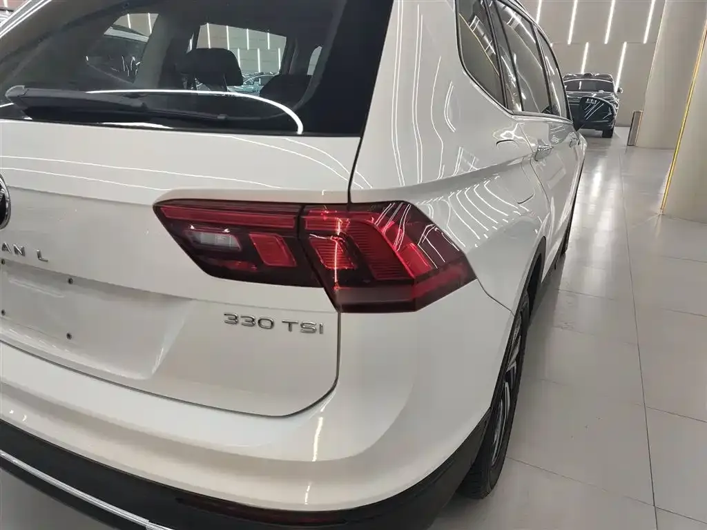 Volkswagen Tiguan L 2022 из CN, фото 8