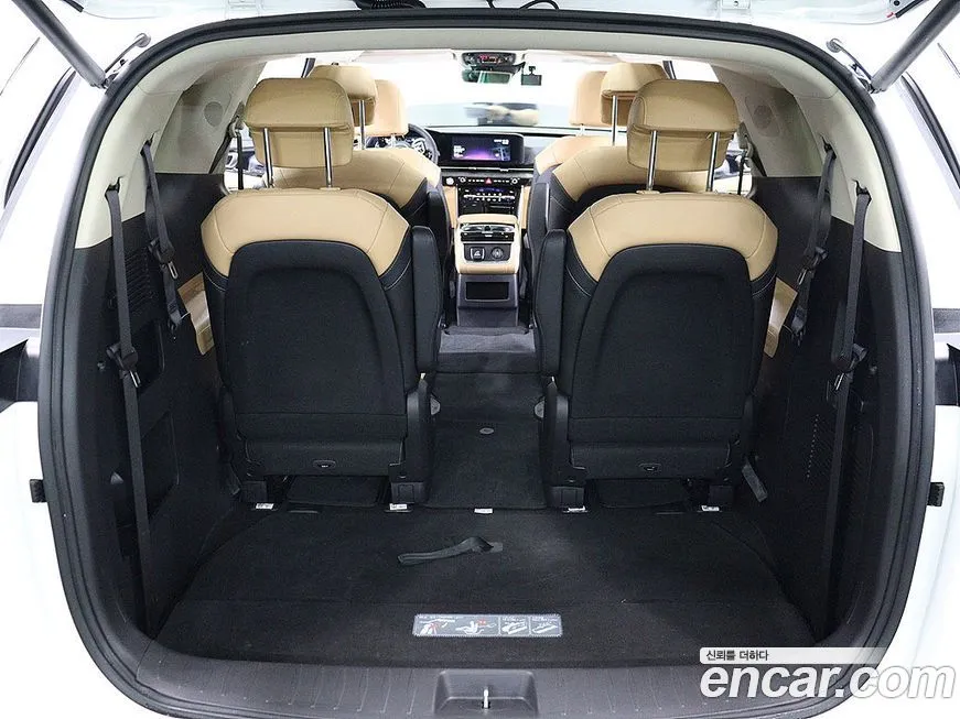Kia Carnival — фото 5