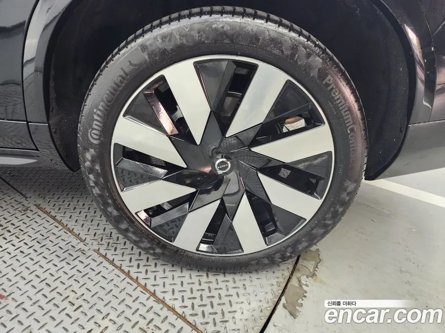 Volvo XC90 2024 из KR, фото 5