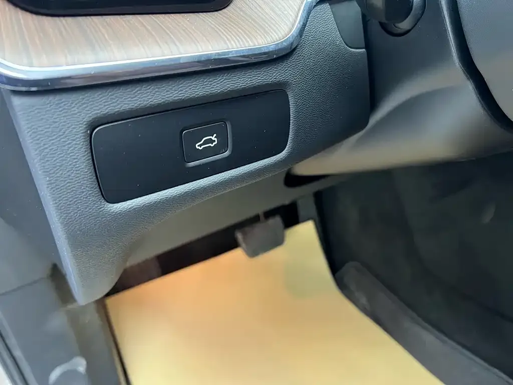Volvo XC60 2024 из CN, фото 10