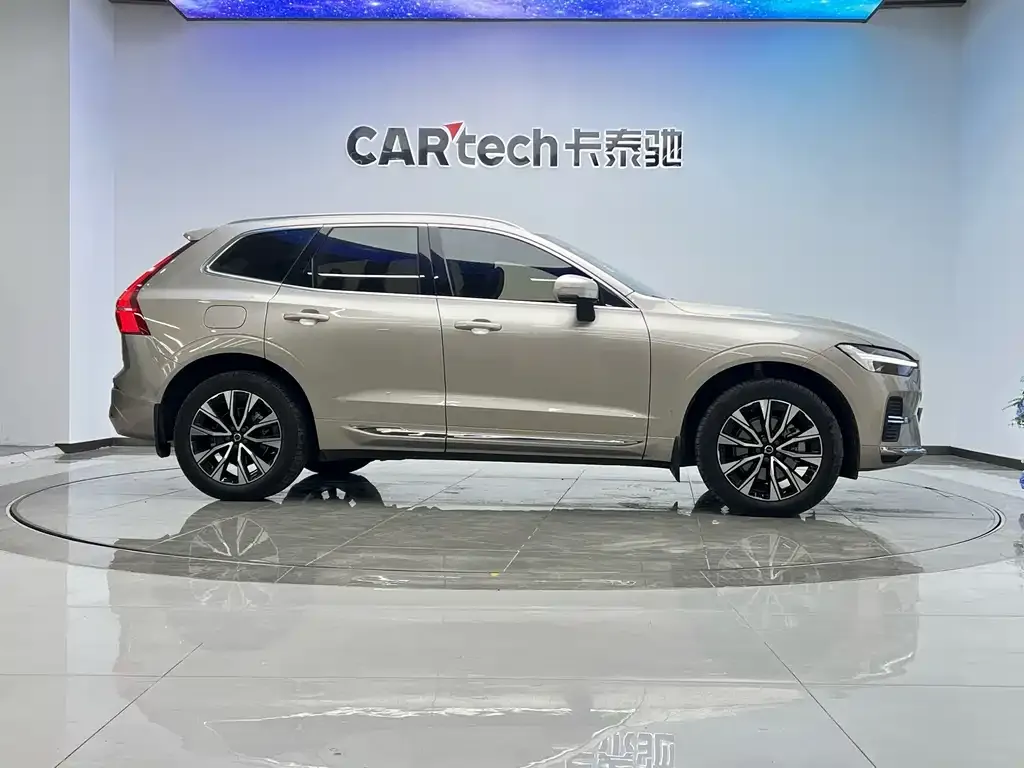Volvo XC60 2024 из CN, фото 7