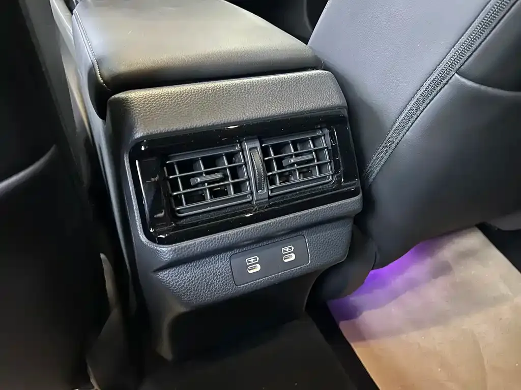 Honda Accord 2024 из CN, фото 10