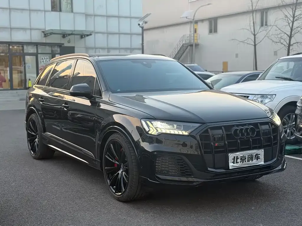 Audi SQ7 2024 из CN, фото 3