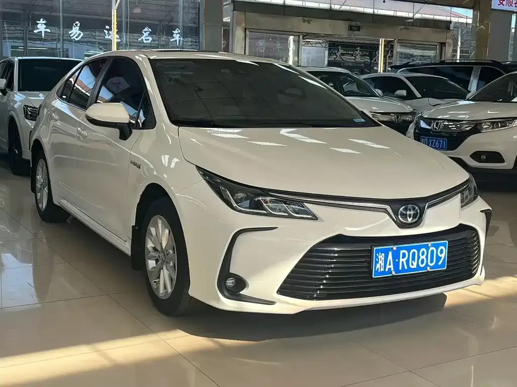 Toyota Corolla 2023 из CN, фото 3