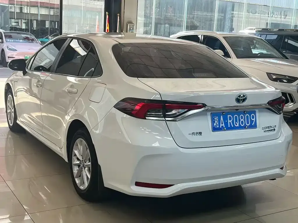 Toyota Corolla 2023 из CN, фото 7