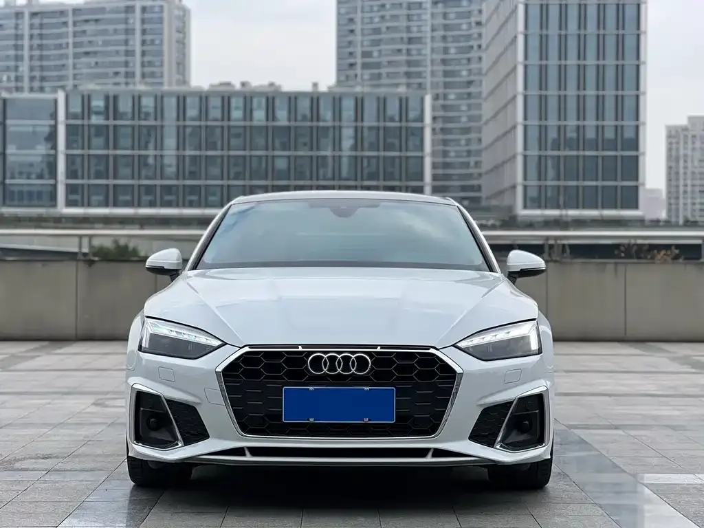 Audi A5 (Import) 2023 из CN, фото 2