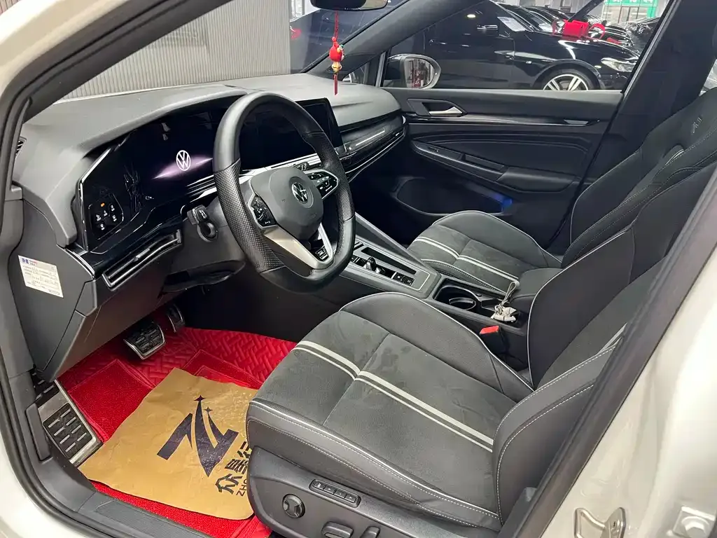 Volkswagen Golf 2022 из CN, фото 10