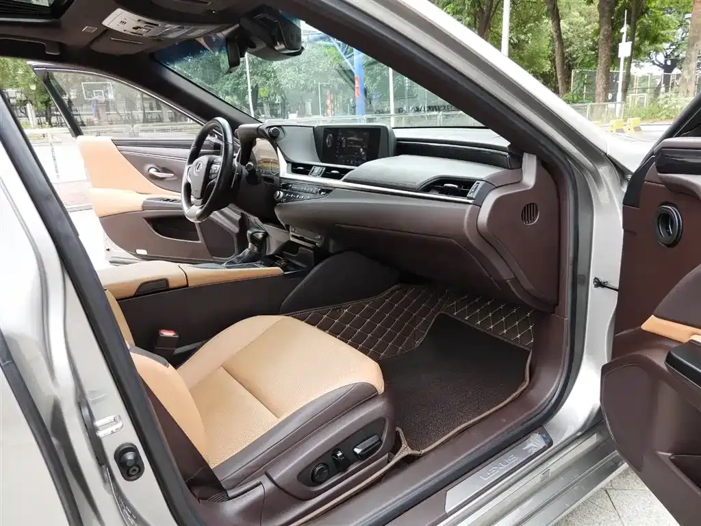 Lexus ES 2021 из CN, фото 10