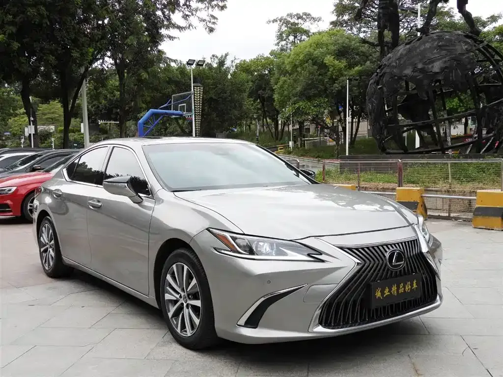 Lexus ES 2021 из CN, фото 3