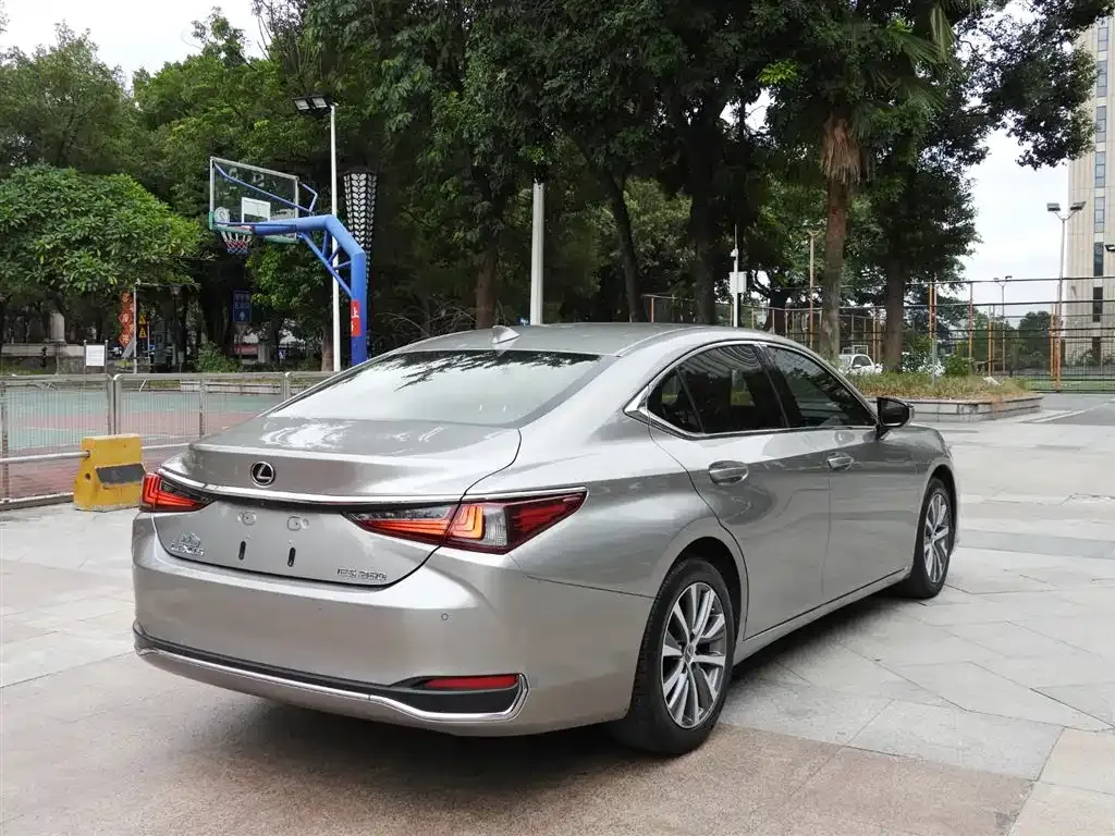 Lexus ES 2021 из CN, фото 4
