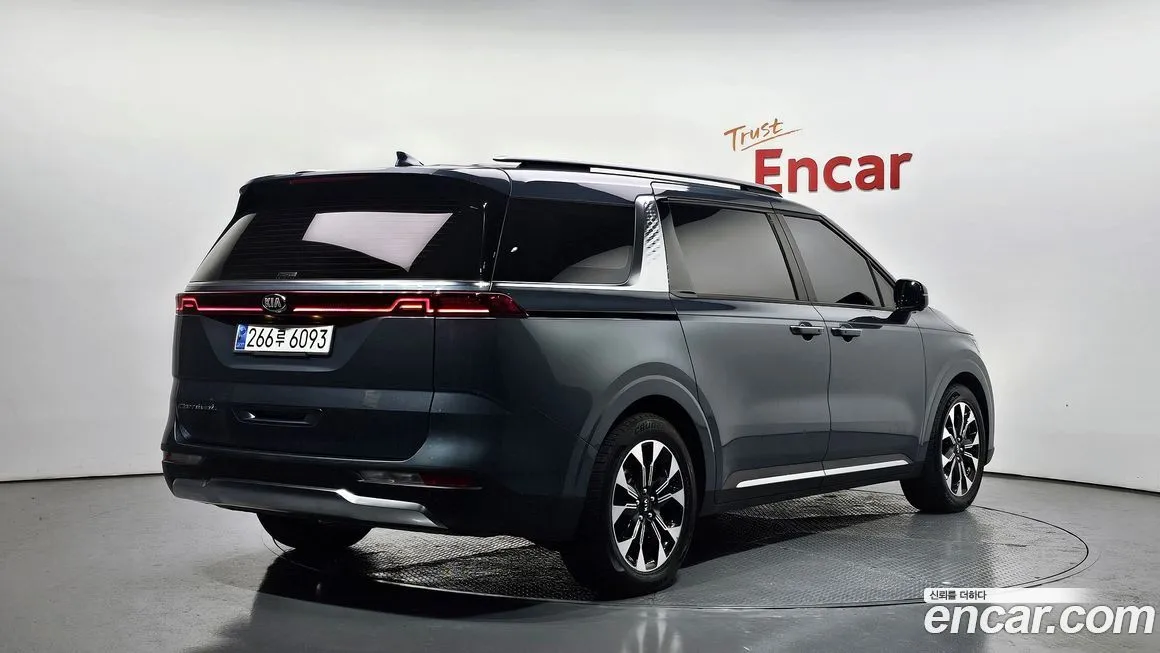 Kia Carnival 2021 из KR, фото 2