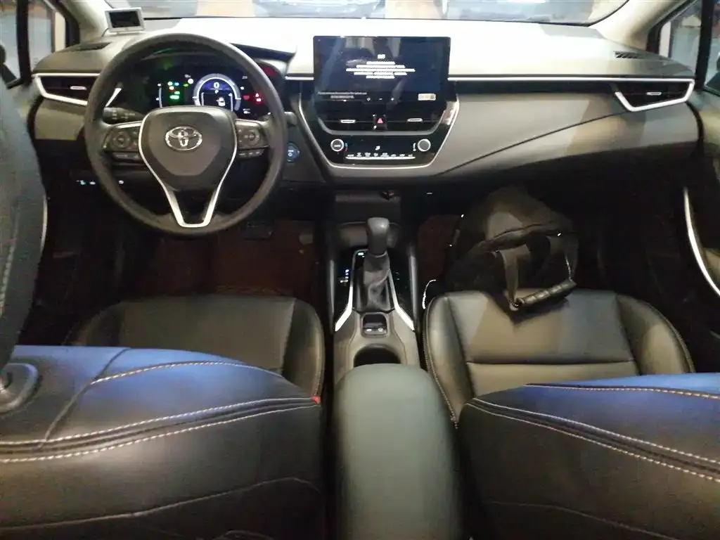 Toyota Corolla 2023 из CN, фото 10