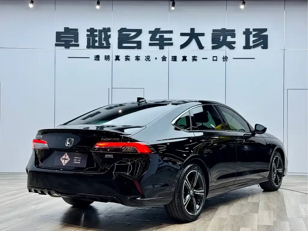 Honda Inspire 2024 из CN, фото 7