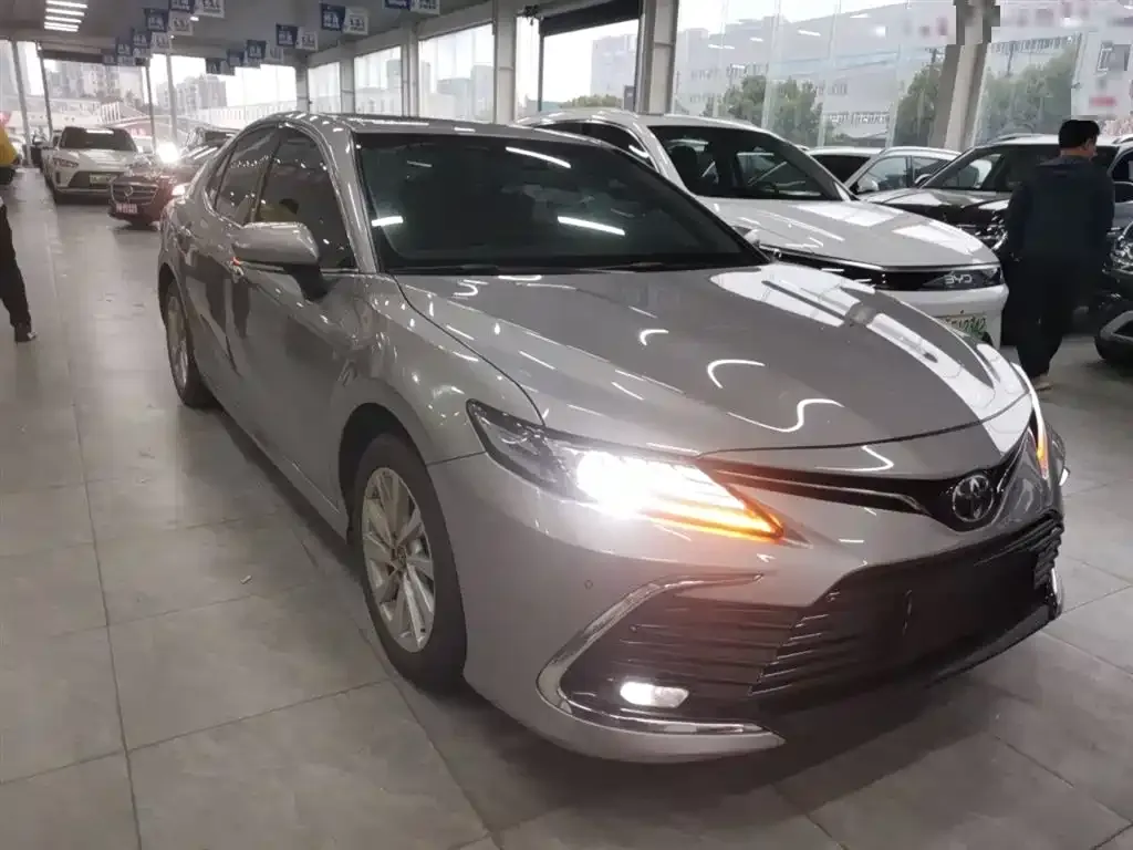 Toyota Camry 2023 из CN, фото 4
