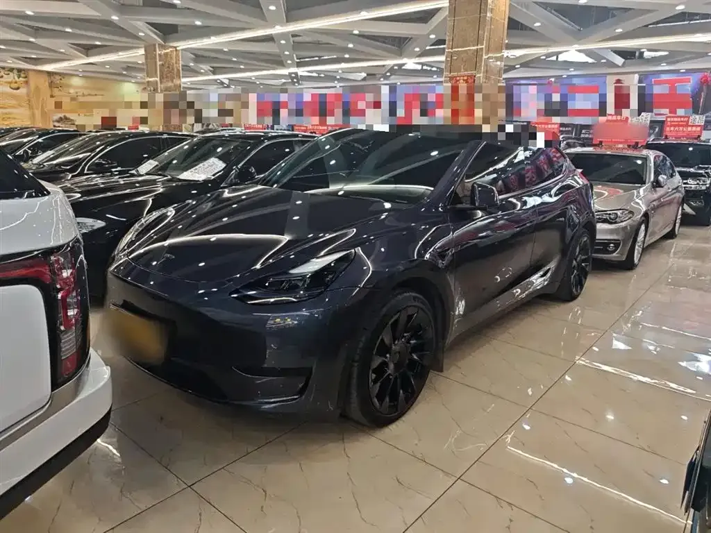 Tesla Model Y 2023 из CN, фото 2