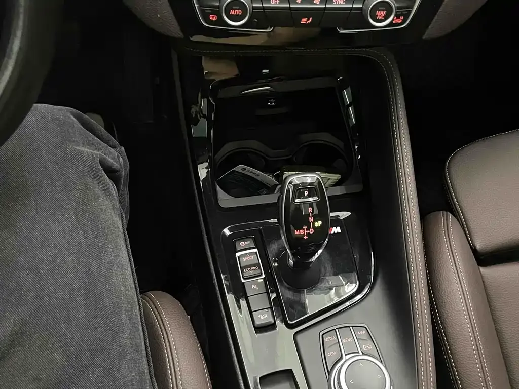 BMW X1 2022 из CN, фото 10