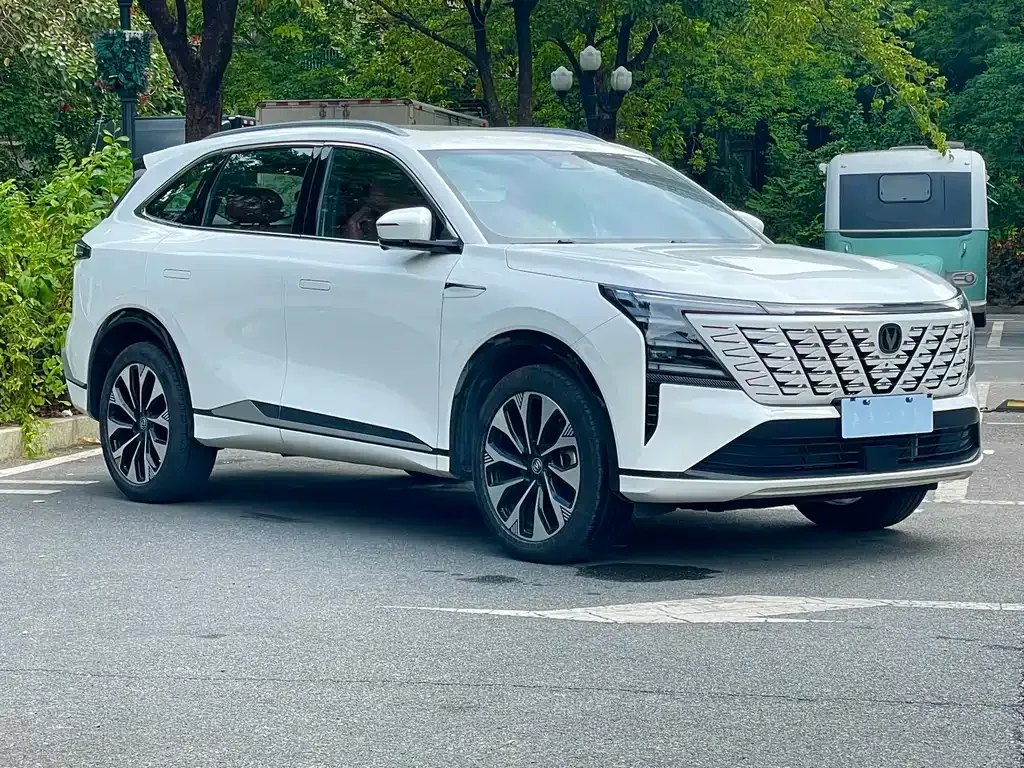 Changan CS75PLUS 2025 из CN, фото 3