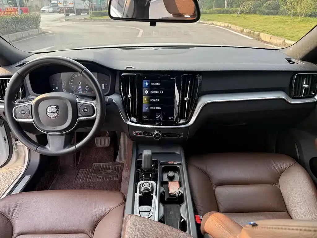 Volvo S60 2022 из CN, фото 10