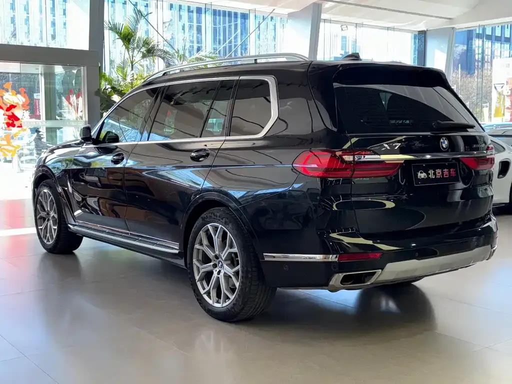 BMW X7 — фото 5