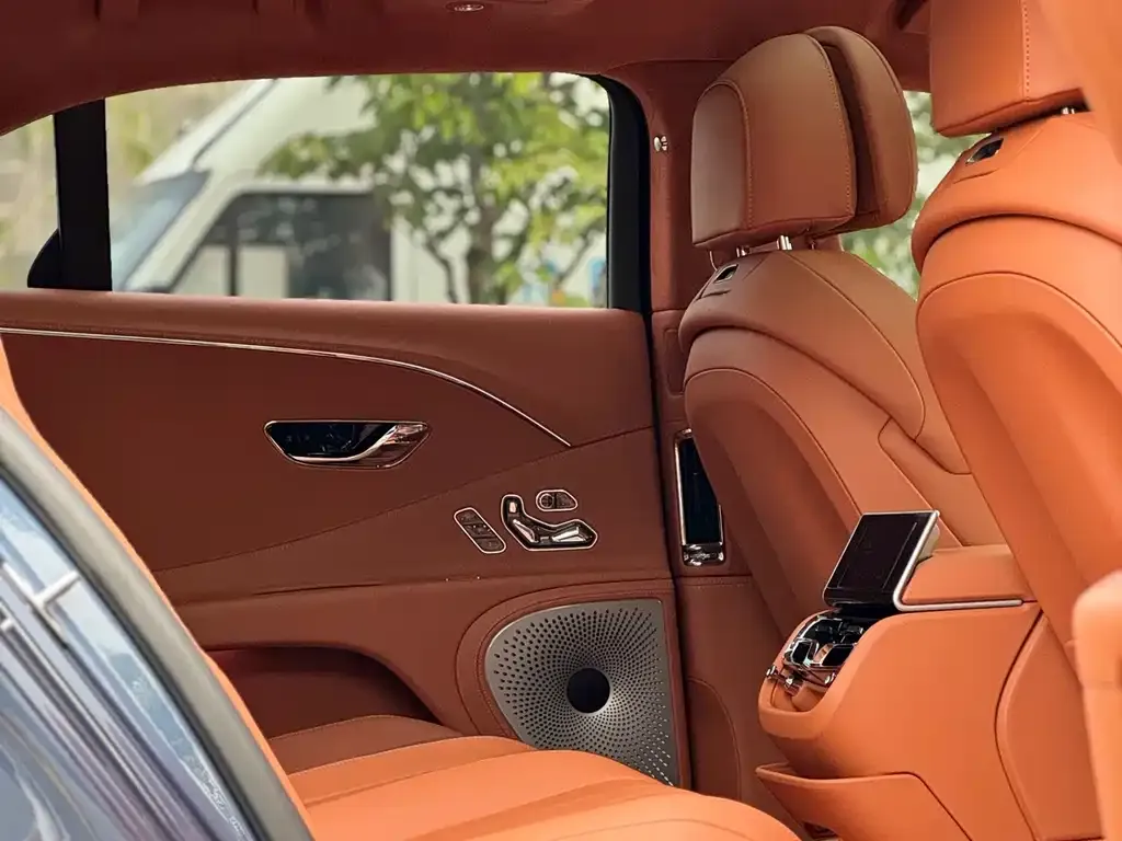 Bentley Flying Spur 2021 из CN, фото 6