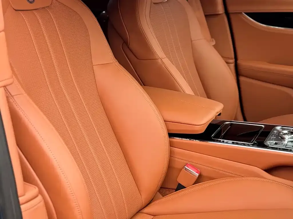 Bentley Flying Spur 2021 из CN, фото 7