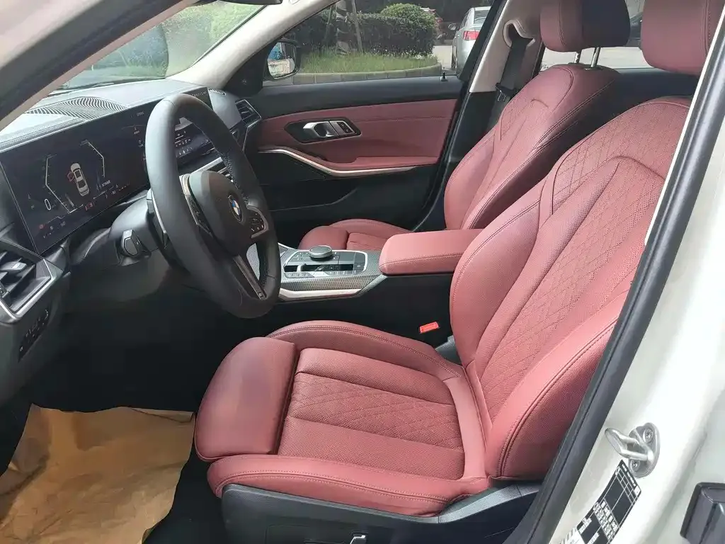 BMW 3 Series 2024 из CN, фото 4