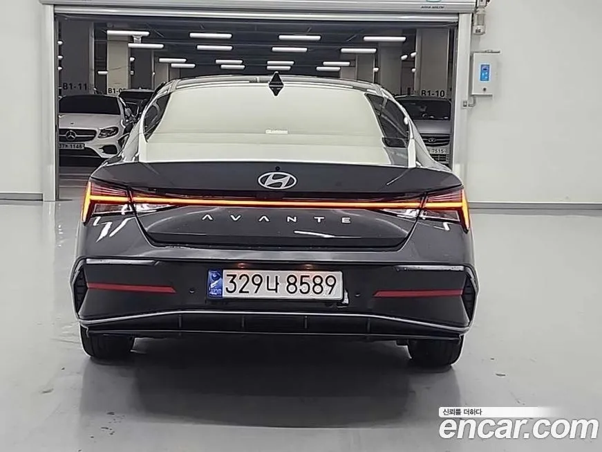 Hyundai AVANTE — фото 3