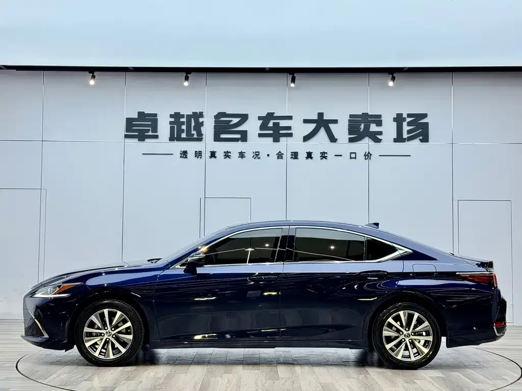 Lexus ES 2021 из CN, фото 4