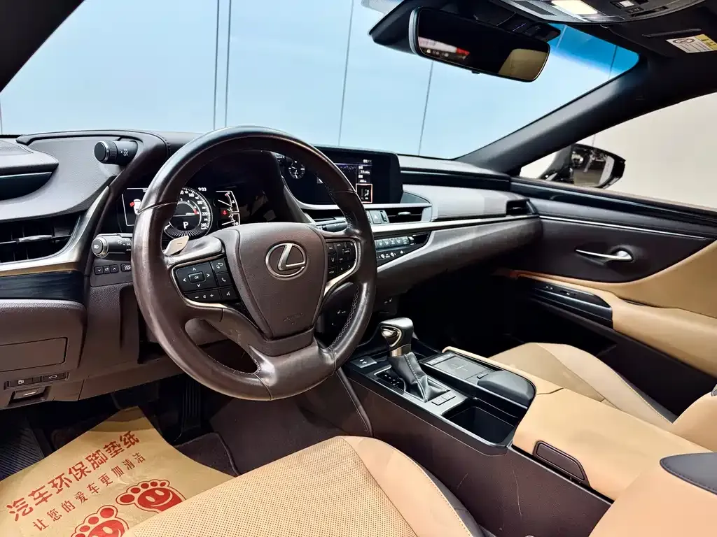 Lexus ES 2021 из CN, фото 8