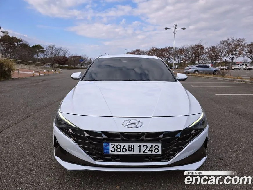 Hyundai AVANTE — фото 3