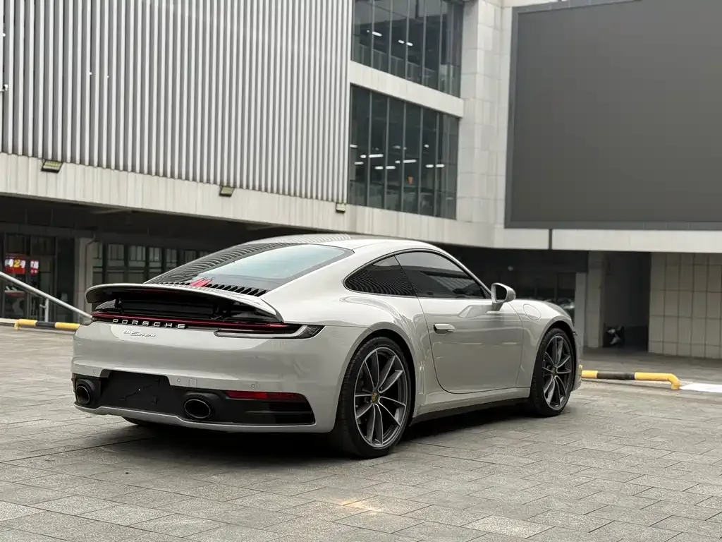 Porsche 911 2021 из CN, фото 8