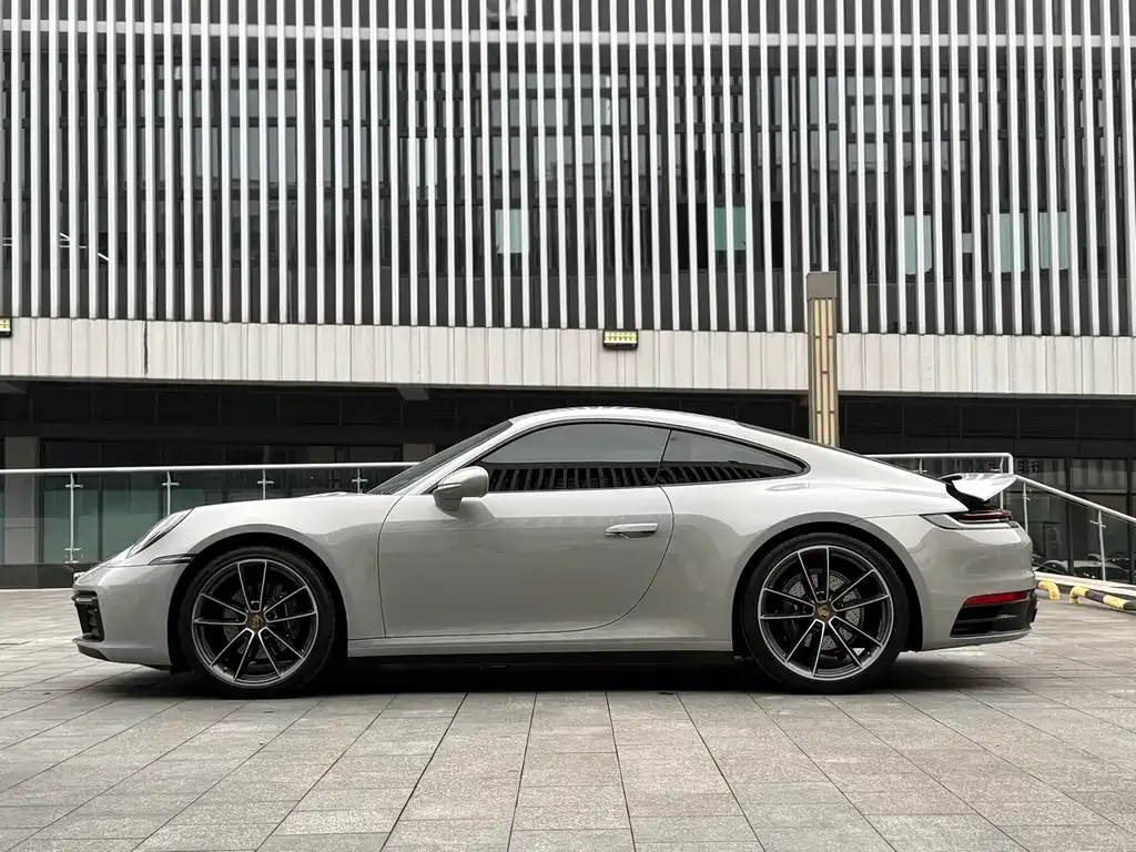 Porsche 911 2021 из CN, фото 9
