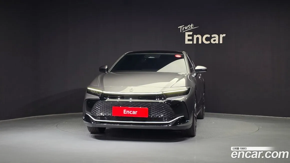 Toyota Crown 2023 из KR, фото 3