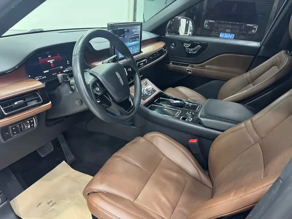 Lincoln Aviator 2021 из CN, фото 4