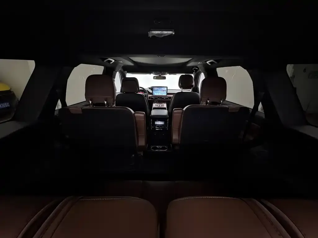 Lincoln Aviator 2021 из CN, фото 7