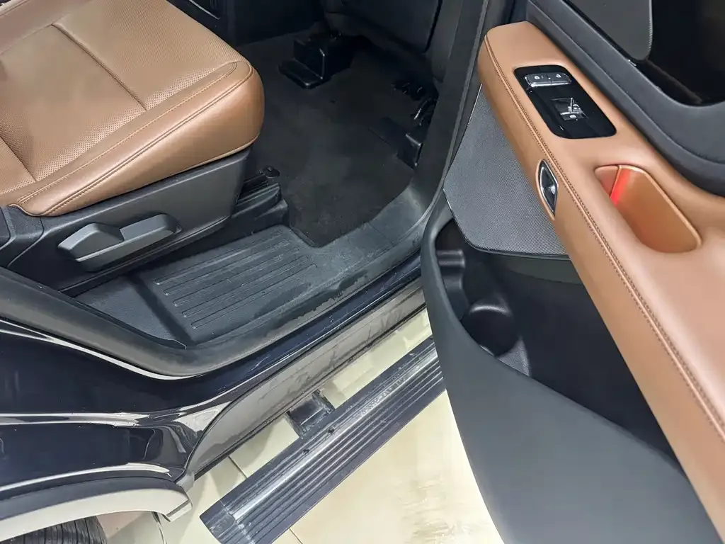 Lincoln Aviator 2021 из CN, фото 9