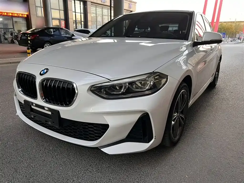 BMW 1 Series 2021 из CN, фото 7