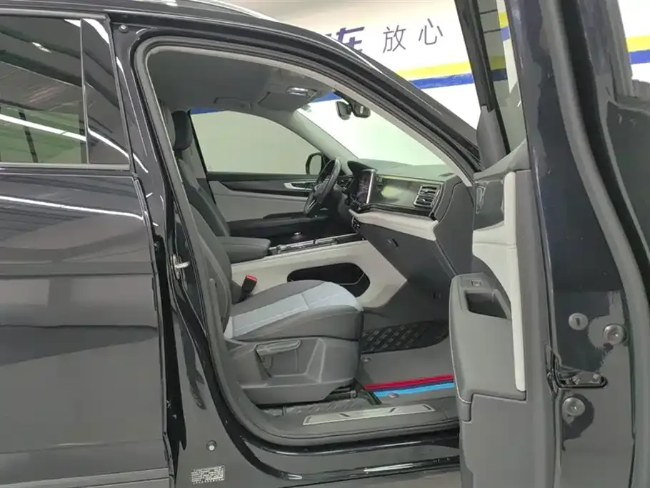 Volkswagen Teramont 2021 из CN, фото 8