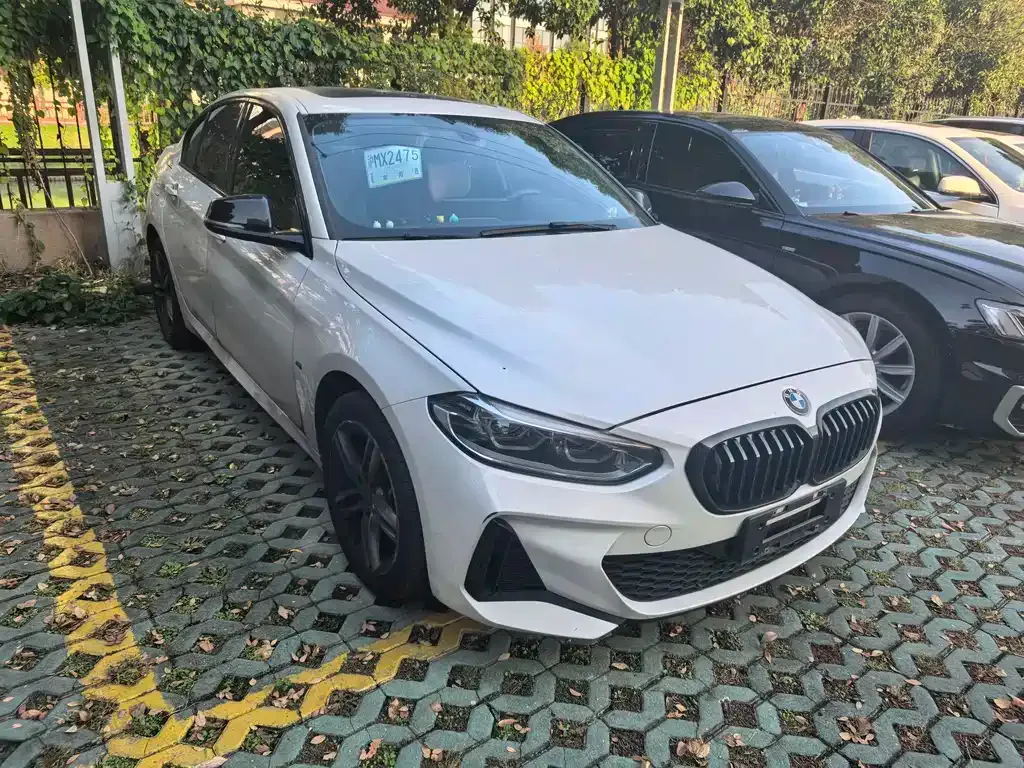 BMW 1 Series 2022 из CN, фото 4