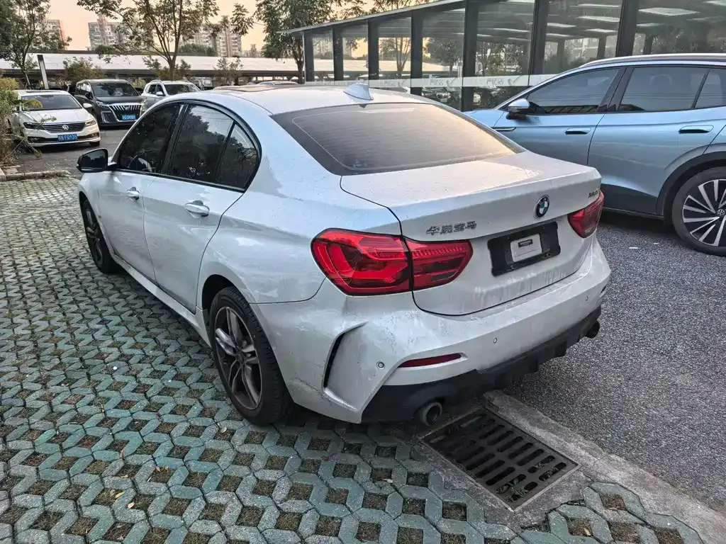 BMW 1 Series 2022 из CN, фото 5