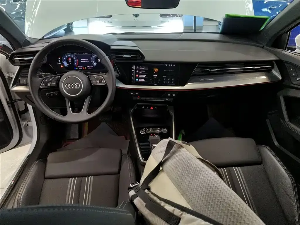 Audi A3 2024 из CN, фото 10