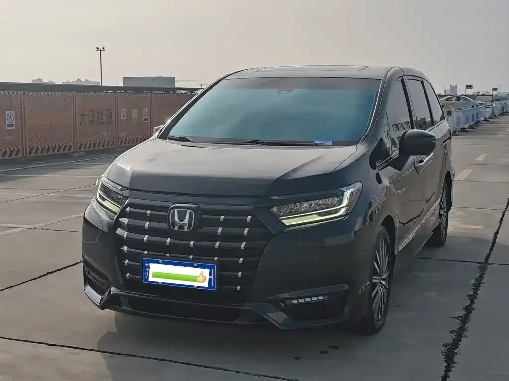 Honda Elysion 2022 из CN, фото 1