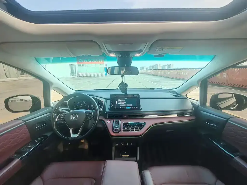 Honda Elysion 2022 из CN, фото 3