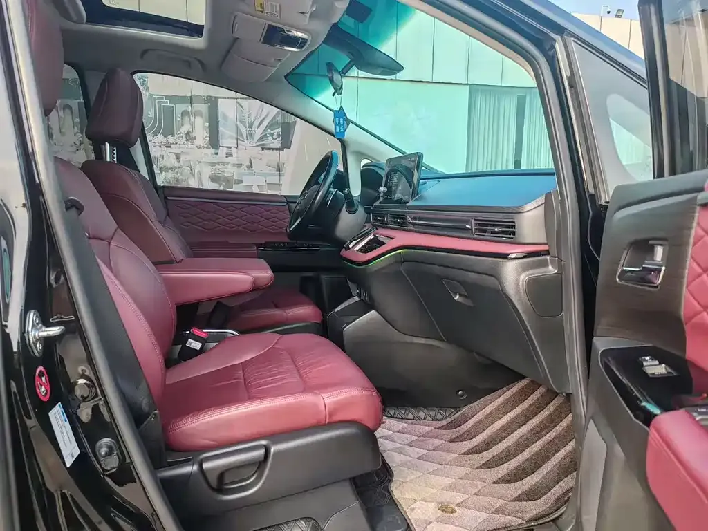 Honda Elysion 2022 из CN, фото 4